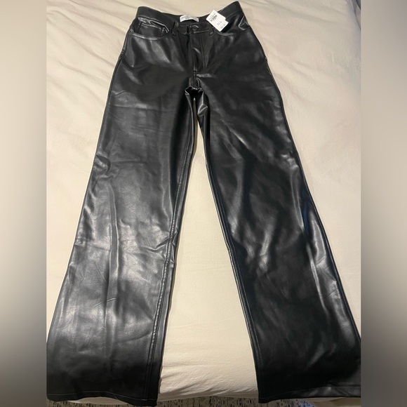 NWT Abercrombie & Fitch Vegan Leather 90s Relaxed Pants - Picture 4 of 8